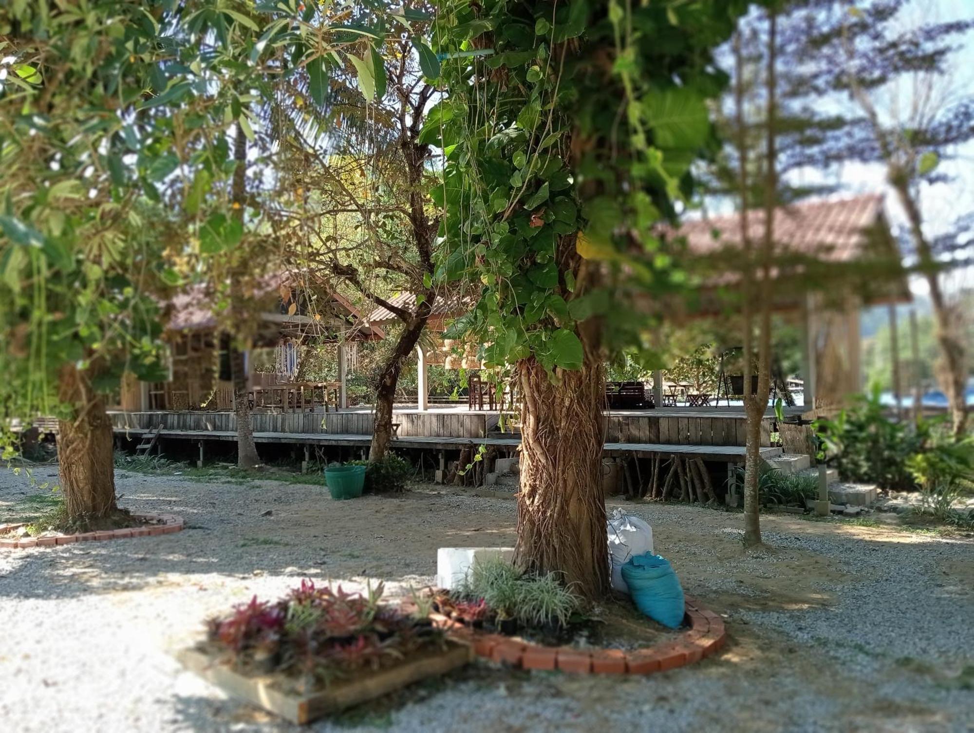 Vangvieng Ruby'Homestay Vang Vieng Bagian luar foto