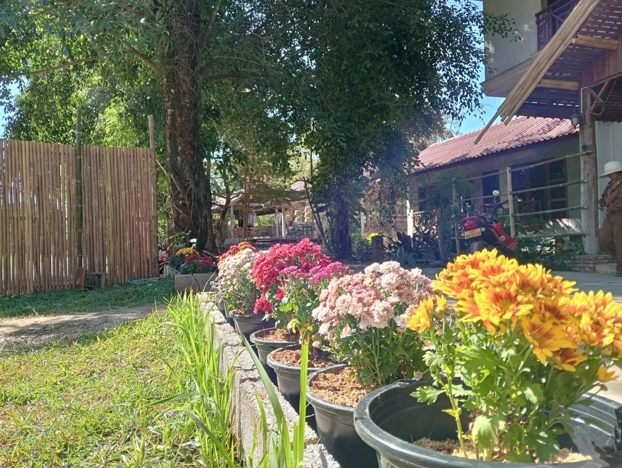 Vangvieng Ruby'Homestay Vang Vieng Bagian luar foto